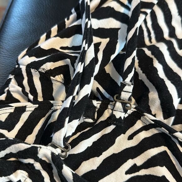 Zenergy by Chico's Gemma Convertible Zebra Maxi Dress M 8 - Picture 5 of 7